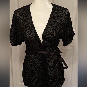 Fredericks open back robe